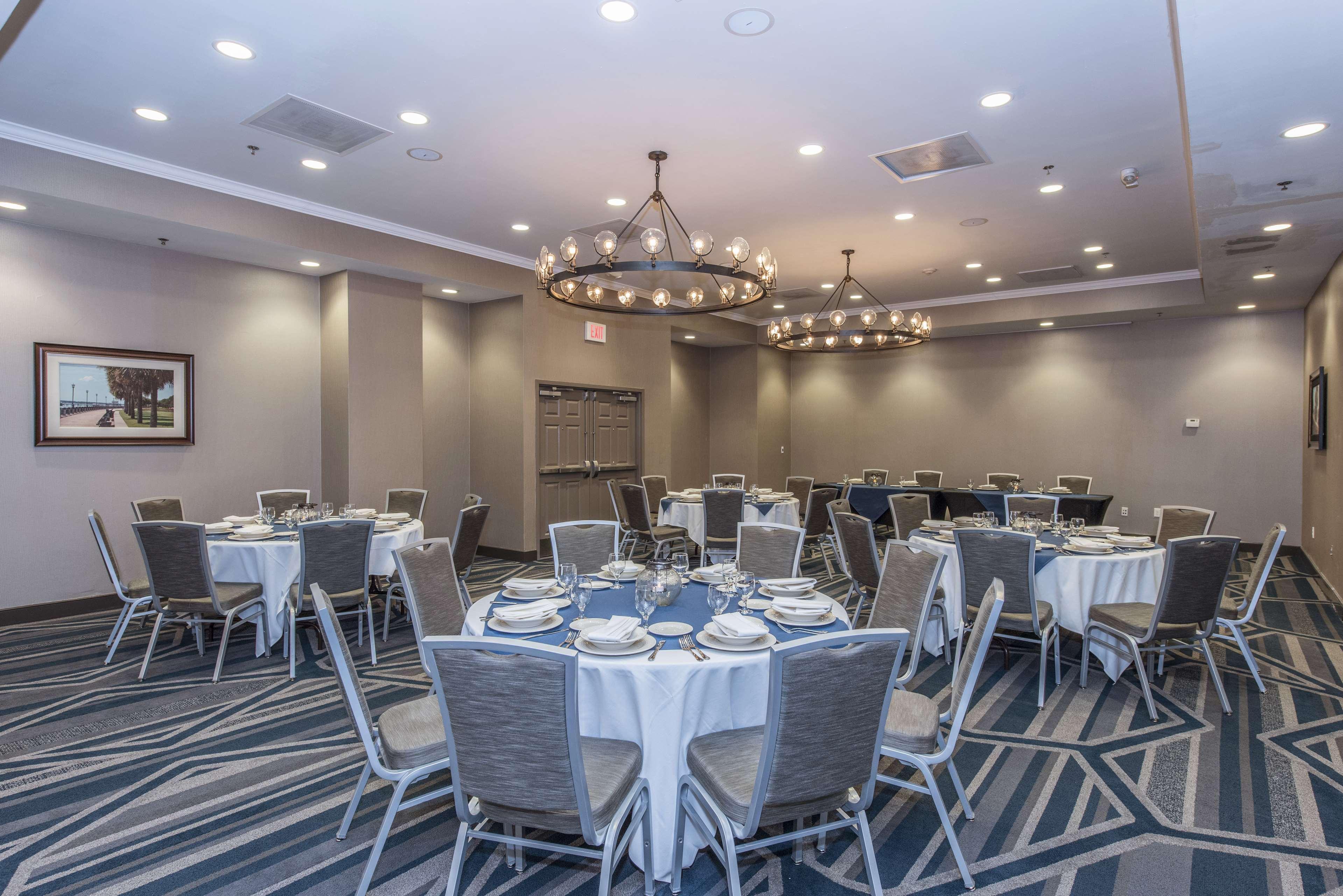 מלון Doubletree By Hilton North Charleston - Convention Center מראה חיצוני תמונה