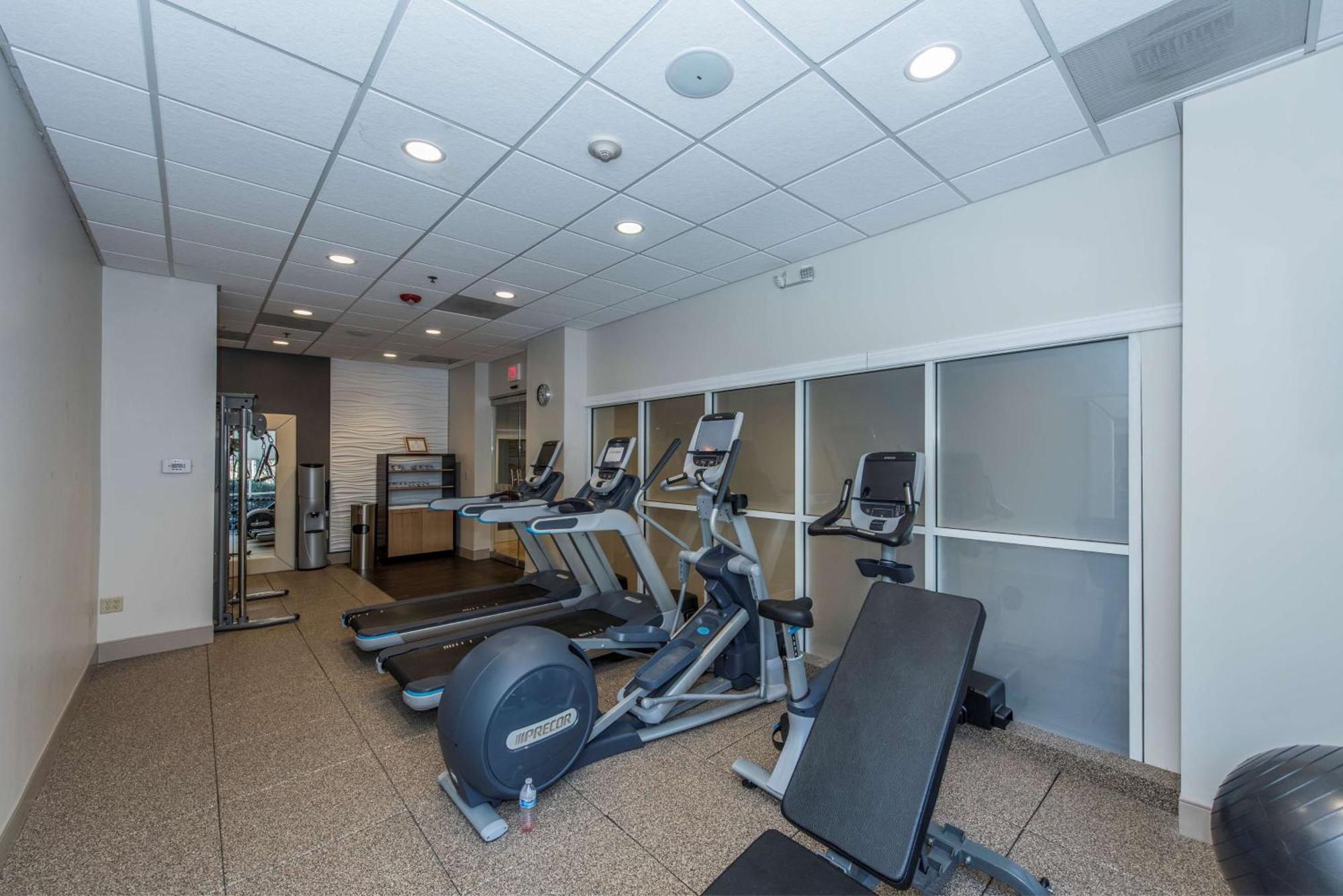 מלון Doubletree By Hilton North Charleston - Convention Center מראה חיצוני תמונה